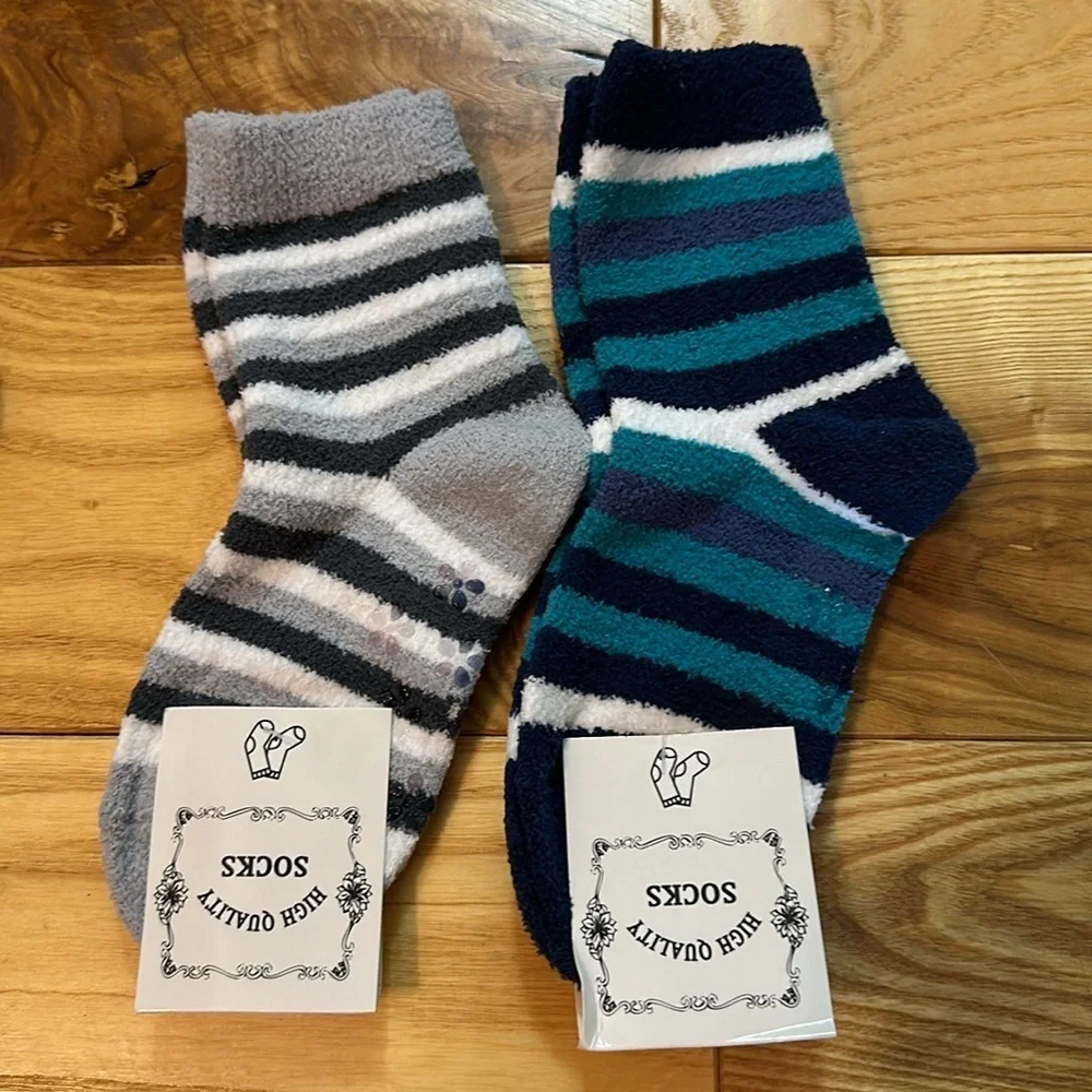 Kids Fuzzy Gripper Socks, Lot of Four Pair, Kids Sz 8-12 Yrs
